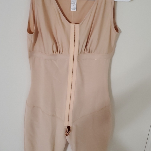 Body Shaper - Picture 2 of 6